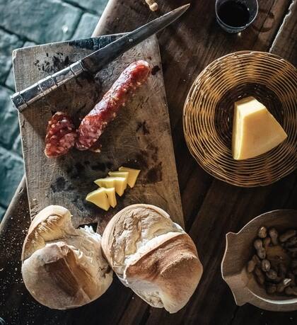 Paula trabajó en cocinas de chefs prestigiosos en Londres, Singapur, Nueva York, Australia y Tailandia