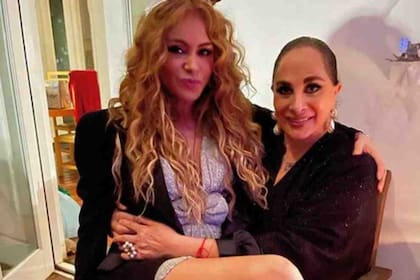 Paulina Rubio expresó su dolor por la enfermedad de su madre, Susana Dosamantes