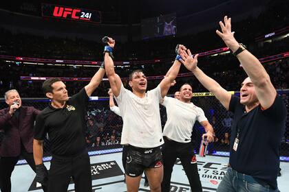 Paulo Costa anunció que donará su cerebro para estudiar el daño cerebral de los golpes