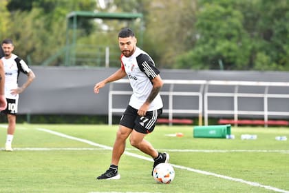 Paulo Díaz será titular ante Nacional de Montevideo