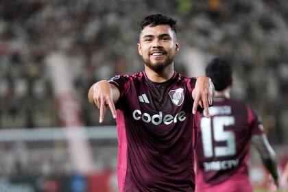 Paulo Díaz volverá a la defensa de River y estará desde el arranque ante Barcelona (AP Foto/Martín Mejía)