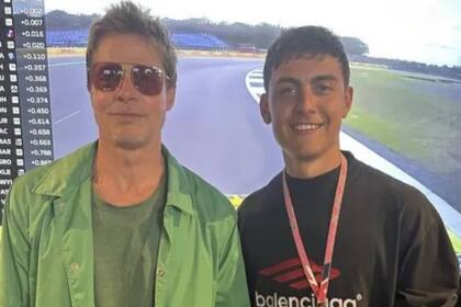 Paulo Dybala se encontró con Brad Pitt en Silverstone
