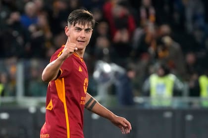 Paulo Dybala se lució ante Torino con tres goles para la victoria de Roma