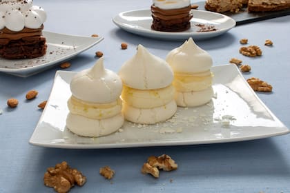 Pavlova cítrica de limón que sirven en La Usina Cafetera.