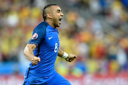 Payet y un festejo con la camiseta del seleccionado de Francia