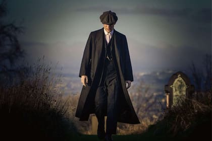 Peaky Blinders. El tema "Red Right Hand", de Nick Cave, es la cortina de la serie, pero también aparecen PJ Harvey y Jack White, The Racounters, entre otras bandas contemporáneas
