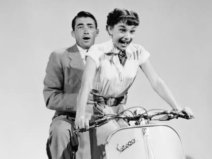 Peck decidió al ver la película terminada que Audrey Hepburn debía compartir cartel con él en su debut, La princesa que quería vivir, por el que ganaría el Oscar