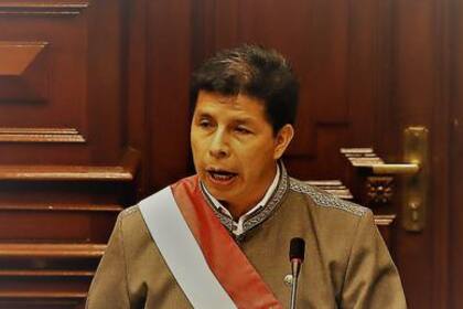 Pedro Castillo asistió al Congreso para presentar sus descargos frente a la moción de vacancia