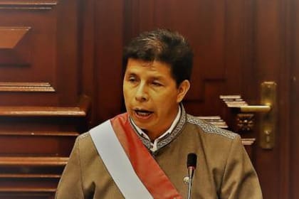 Pedro Castillo asistió al Congreso para presentar sus descargos frente a la moción de vacancia