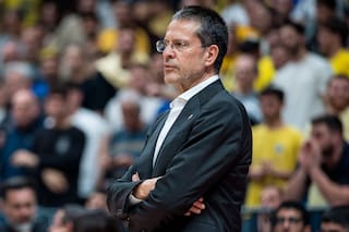 Valencia denunció "insultos racistas y violencia verbal" contra el equipo y su DT en Israel