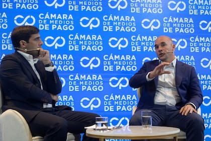 Pedro Inchauspe, director del Banco Central, durante un evento de la Cámara de Medios de Pago