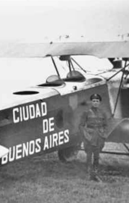 Pedro Leandro Zanni, en 1924 emprendió un proyecto audaz: dar la vuelta al mundo en avión junto a su mecánico Felipe Beltrame