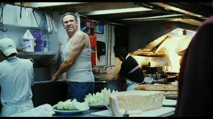 Pedro Lovell en la cocina del restaurante de Rocky Balboa, en Rocky VI