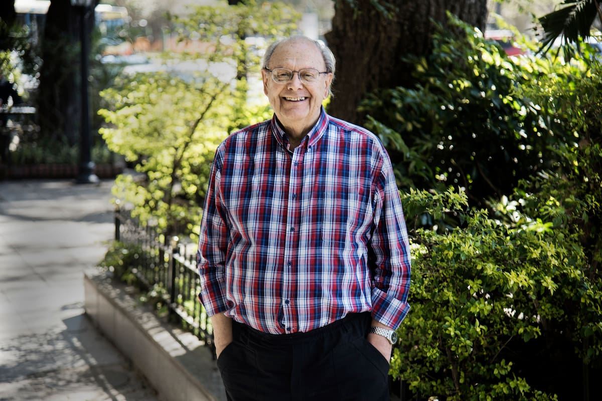 Pedro Luis Barcia es autor de más de cien libros y ha sido presidente de la Academia Argentina de Letras y de la Academia Nacional de Educación