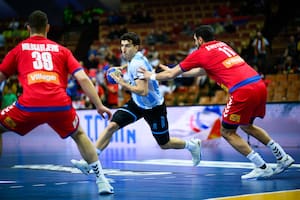 Pedro Martínez no logró hacer la diferencia en el duelo ante Serbia; los Gladiadores aún deben jugar con Qatar