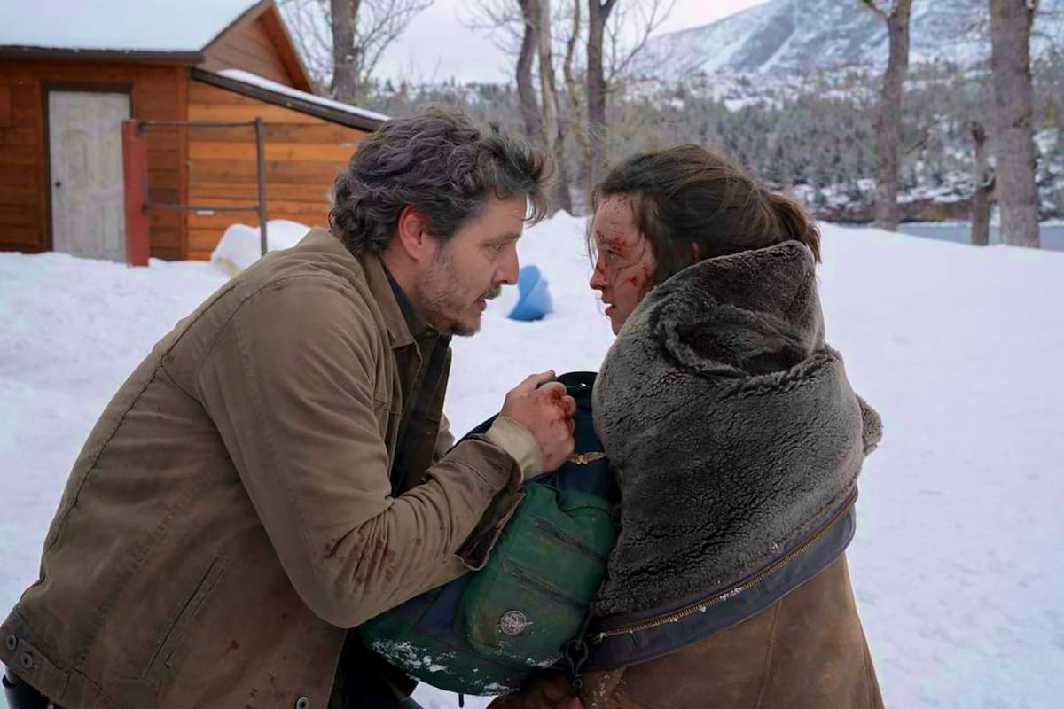 Pedro Pascal y Bella Ramsey en The Last of Us