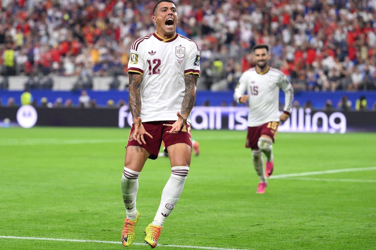 Pedro Porro festeja el segundo tanto de España que se impone por 2-0 sobre Francia (Photo by David Ramos / GETTY IMAGES NORTH AMERICA / Getty Images via AFP)