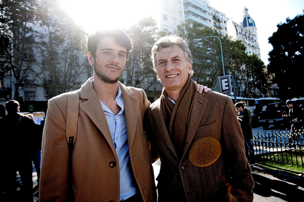Pedro Robledo, titular del Instituto de la Juventud, junto al Presidente