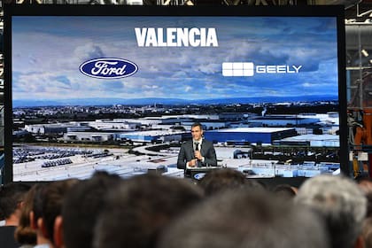 Pedro Sánchez, Presidente del Gobierno de España, se dirigió al público en Valencia en el marco del anuncio de Ford junto a Geely