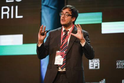 Pedro Siaba Serrate, de PPI, advirtió que la transición económica es un "proceso doloroso" y que requiere de financiamiento