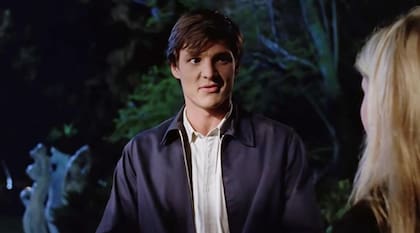 Pedro tenía 24 años cuanto participó del episodio The Freshman de la serie Buffy, la cazavampiros (Foto: captura)