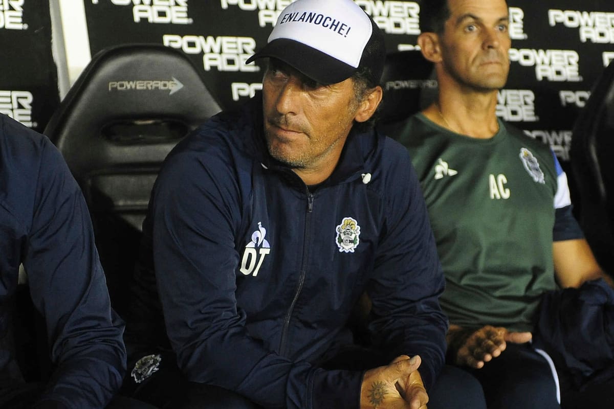 Pedro Troglio dejó de ser el técnico de Gimnasia