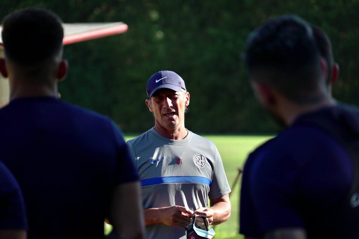 Pedro Troglio todavía no pudo encontrar el mejor funcionamiento del equipo de San Lorenzo en la Copa de la Liga