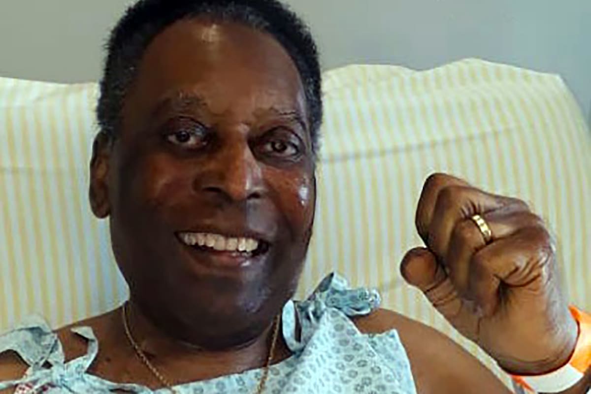 Pelé durante un internación hospitalaria. Foto Archivo.