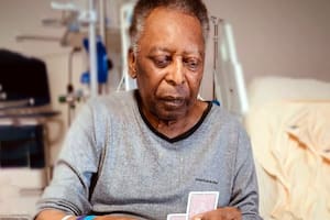 Pelé, en tratamiento para superar otro duro obstáculo y mejorar su estado de salud