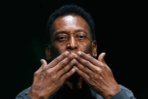 Pelé tenía 82 años