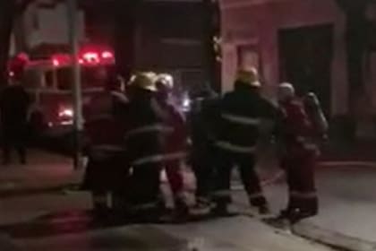 Pelea entre bomberos en Barracas
