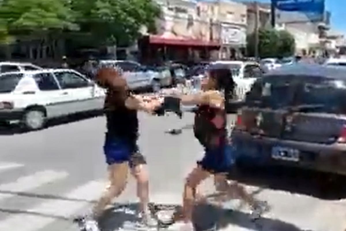 Pelea entre dos mujeres en Neuquén