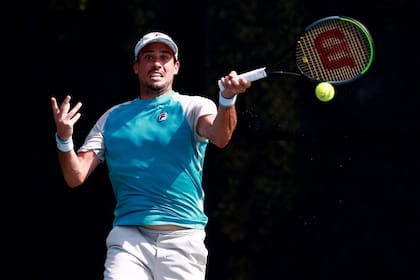 Pella venció en tres parciales al brasileño Monteiro