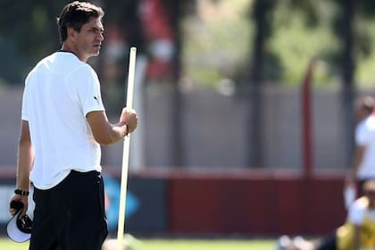 Pellegrino excluyó a Denis del equipo para enfrentar a Vélez