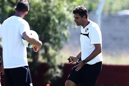 Pellegrino tiene una sola duda para enfrentar a Sarmiento