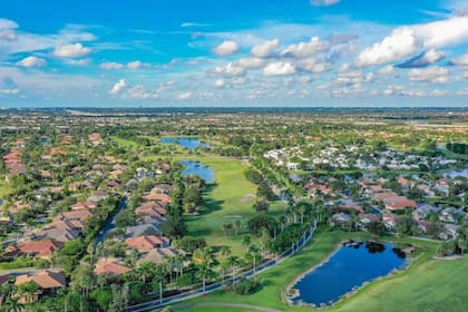 Pembroke Pines, Florida, es la mejor ciudad para los empresarios latinos en 2024, según el estudio de WalletHub