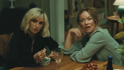 Penélope Cruz y Olivia Wilde en La invitación