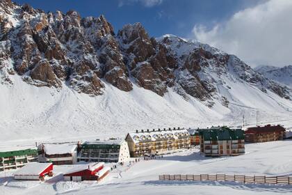 Penitentes, 168 km al norte de Mendoza reabrirá parcialmente este invierno