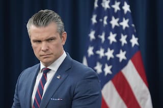 Pentágono prohíbe que fotógrafos cubran conferencias de prensa de Hegseth
