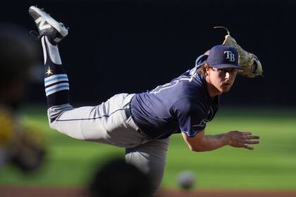 Pepiot y Lowe ayudan a Rays a vencer 4-1 a Padres para su cuarta victoria consecutiva