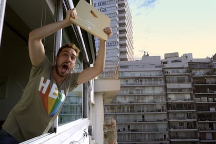 Martin Slipak, en la piel de Pepper: "Mi personaje está tan arriba, tan pendiente de esa careta que se arma para los seguidores, tan montado en un éxito ficticio que, finalmente, todo se le derrumba"