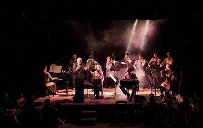 Peredo y la Orquesta Victoria