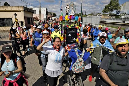 Peregrinación a Luján. Pedidos por un futuro mejor y mensajes de aliento, las grandes consignas de los fieles