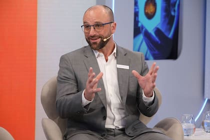 Pérez Ramírez reveló que Diagnóstico Maipú fue uno de los primeros centros en instalar inteligencia artificial (IA) en sus resonadores
