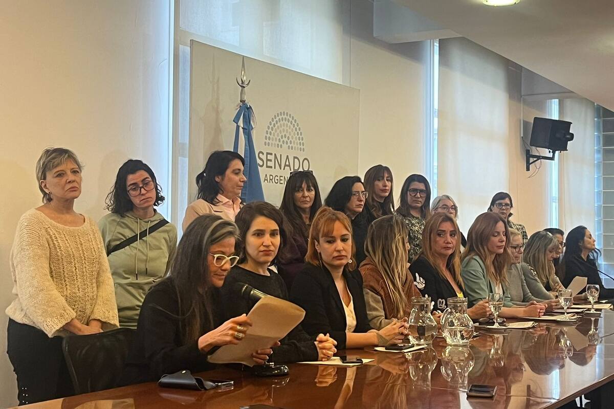 Periodistas Argentinas denunciaron a Pedro Brieger por 19 casos de acoso sexual.
