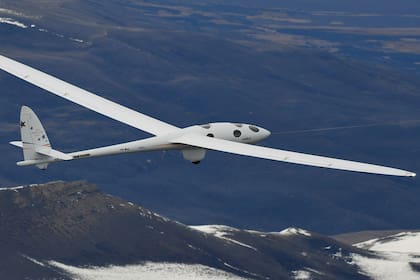 Perlan II, un aeroplano único en el mundo, con la mayor tecnología aplicada tanto en el cielo como en la tierra