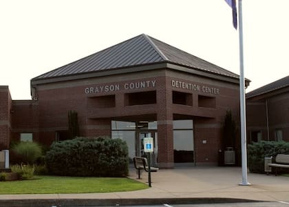 Permaneció siete meses en custodia del ICE, en el Centro de Detención del Condado de Grayson