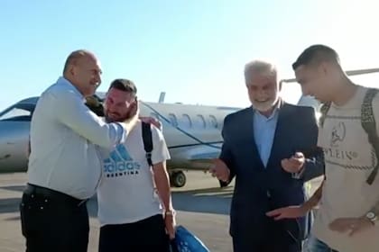 Perotti tuvo su abrazo con el capitán y con Di María; ahora espera sentado la próxima liquidación de fondos discrecionales