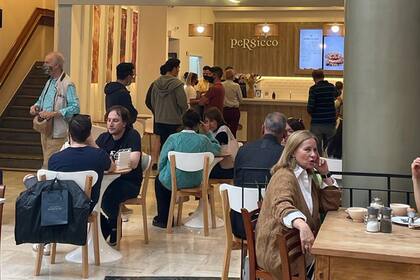 Persicco se relanzó con locales en los shopping centers