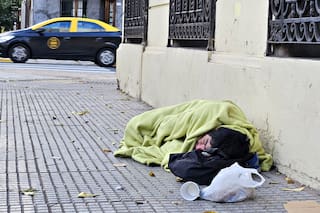 Más personas duermen en la calle en la ciudad y afirman que creció la violencia